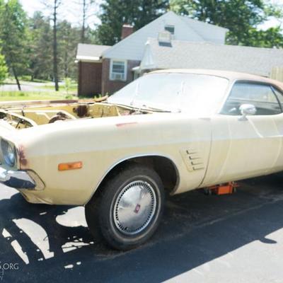 Dodge Challenger - PARTS ONLY