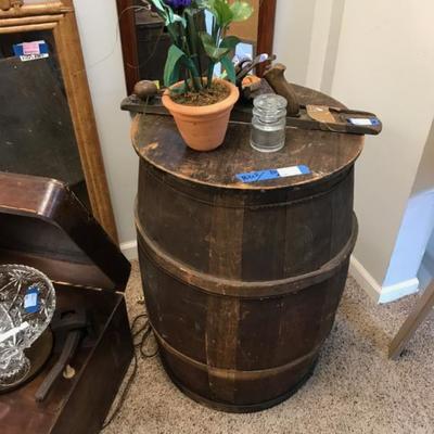vintage wine barrel 