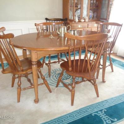 Ethan Allen Dining set with 4 chairs