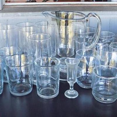 MHE084 Wine Glasses & Assorted Bar Glassware
