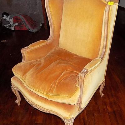 MHE020 Beautiful Yellow Velvet Ornate Armchair
