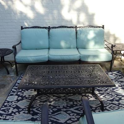 METAL OUTDOOR CHAIRS, LOVESEAT, TABLES  LIKE NEW 