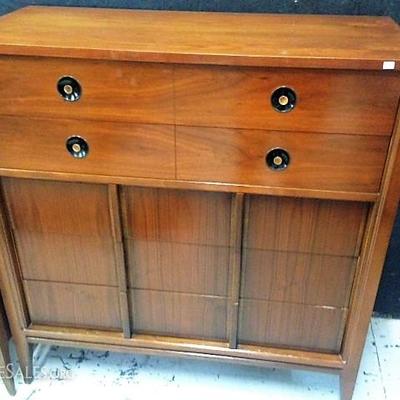 Mid Century Danish Modern Style Chest of Drawers