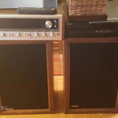 Stereo and speakers