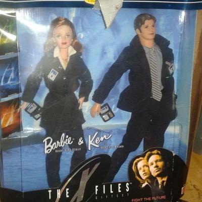 Collection cant be complete without the Barbie and Ken X FILES DOLLS!!