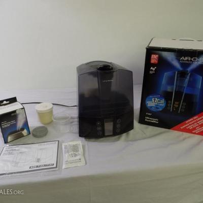All items in this Pineha Online Estate Sale Auction are currently open for bidding! To bid or view more photos and details for any of the...