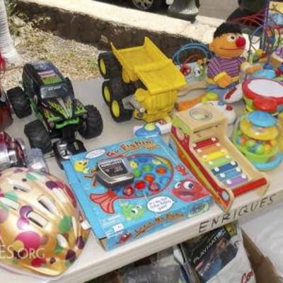 ECF003 Activity Center, Vtech, Leap Frog, Fisher Price Toys & More!
