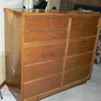 Kent Coffey chest of drawers 