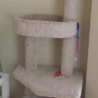 Cat Claw and Play Tower