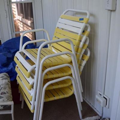 outdoor stackable chairs 