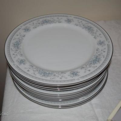 American Limoges Fine Porcelain from the Salem Heritage Collection Bridal Bouquet Japan dishes 