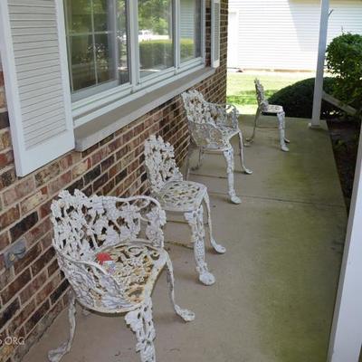 outdoor lawn furniture 