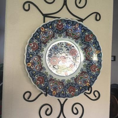 Plate wall decoration