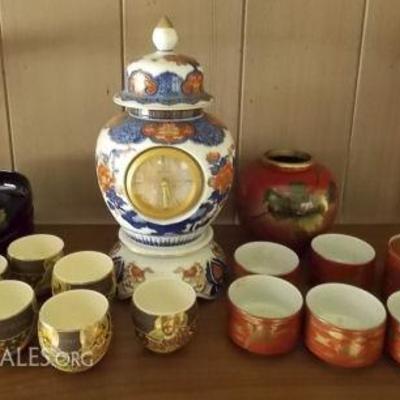 KCT061 Japanese Porcelain Clock, Tea Set, Vase & Lacquerware
