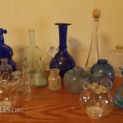 KCT053 Spanish Hand Blown Glass Vase, Glass Bottles & More!
