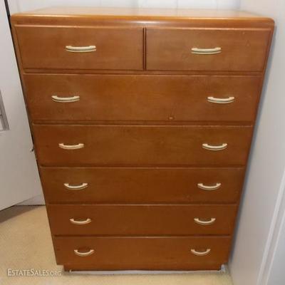 KCT066 Wooden Dresser with Seven Drawers
