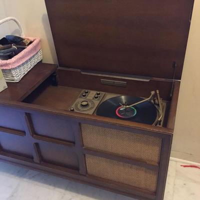 Vintage Stereo cabinet