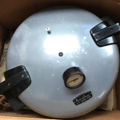 Classic! Maid of Honor Canning Pressure Cooker
