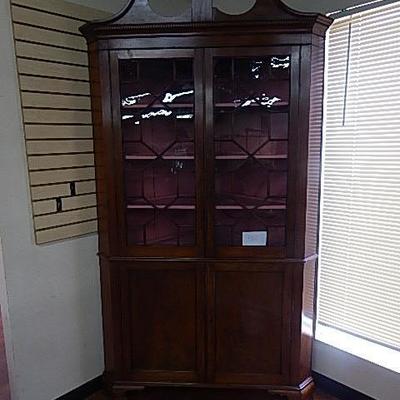 18th/19th C. Charleston Corner Cabinet
