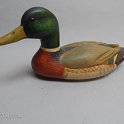Wood carved duck decoy