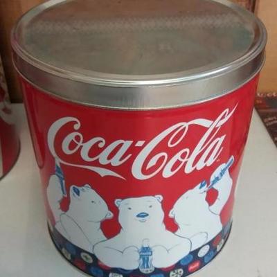 Assortment of Coca-Cola items - One (1) vintage ice bucket 