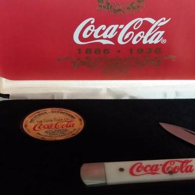 Commerative pocket knife in case, cross set pencil and pen bearing the name Coca-Cola, Coca-Cola pen