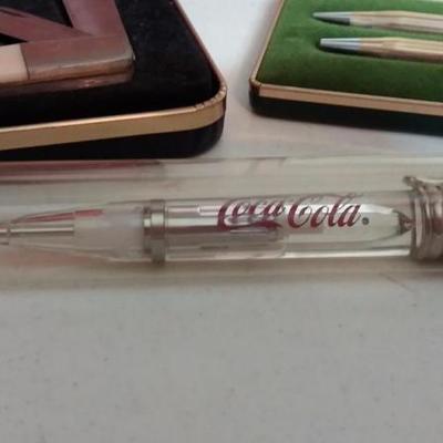 Commerative pocket knife in case, cross set pencil and pen bearing the name Coca-Cola, Coca-Cola pen