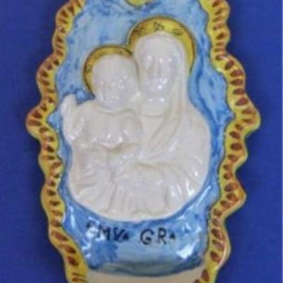 $46.00 - ITALIAN HOLY WATER FONT, CIRCA MID 1900S, HANDMADE AND HAND PAINTED, COVARRUBIAS STYLE