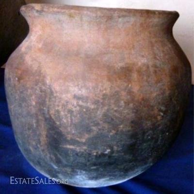 $72.00 - SMALL TRADITIONAL CAMAGUEY CUBAN WATER CLAY POT, EARLY 1970S, UNMARKED, EXCELLENT CONDITION