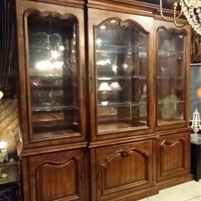 $457.00 - CENTURY FURNITURE BREAKFRONT CHINA CABINET, LIGHTED INTERIOR WITH MIRRORED BACK