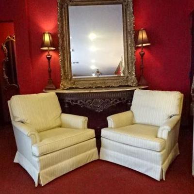 $111.00 - PAIR DREXEL HERITAGE UPHOLSTERED ARMCHAIRS, SKIRTED BASES, EXCELLENT LIGHTLY USED VINTAGE 