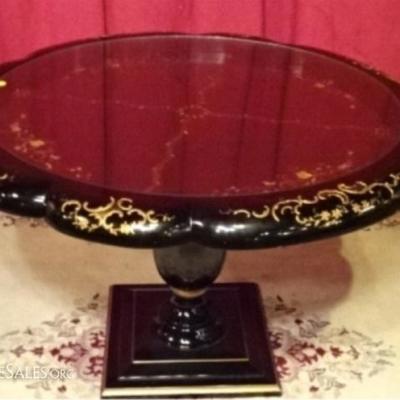 $326.00 - CHINOISERIE GILT AND MOTHER OF PEARL INLAID PEDESTAL TABLE, BLACK LACQUER FINISH, GLASS INSET TOP, VERY GOOD CONDITION, 38