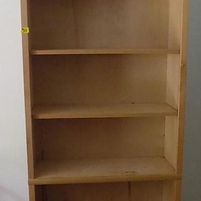 MIT118 Tall Wooden Book Shelf
