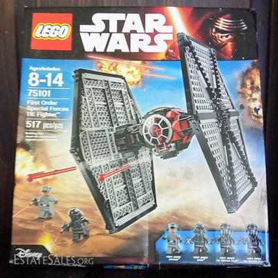 MIT049 New in Box Lego Star Wars Set
