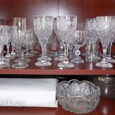 MIT014 Beautiful Crystal Cut Etched Glassware & Bowls

