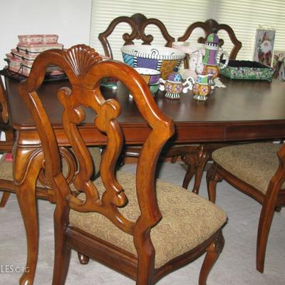 dining room table and chairs and leaves