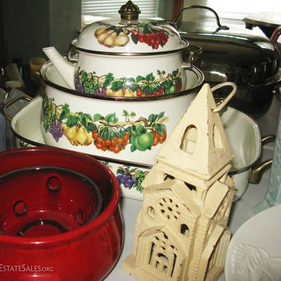 pots and pan sets