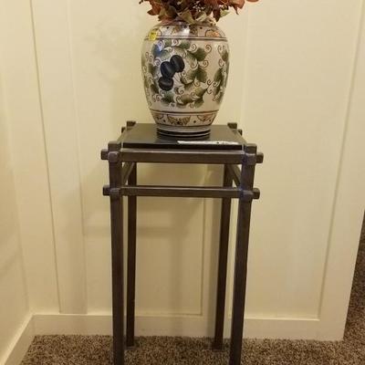 Plant stand and pot