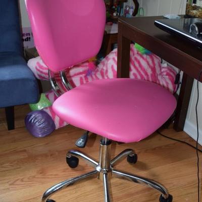 pink rolling desk chair 
