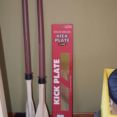 kick plate and oars 