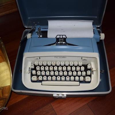 vintage typewriters from the 1950's