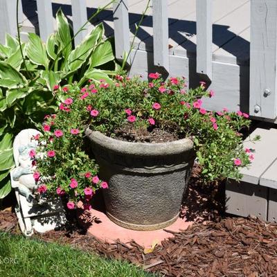 outdoor flower pots 