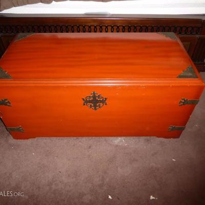 Asian chest..drawers pull out from both sides