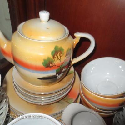 TEA CUP COLLECTIONS AND TEAPOT COLLECTIONS