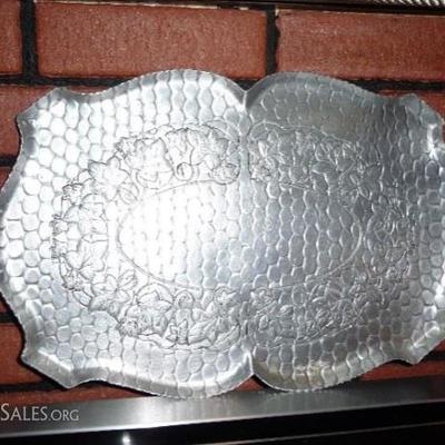 Vintage 'aluminum ware' 1940's serving tray