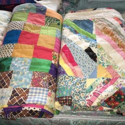 ALL HAND MADE Single Bed quilt with matching long pillow sham 