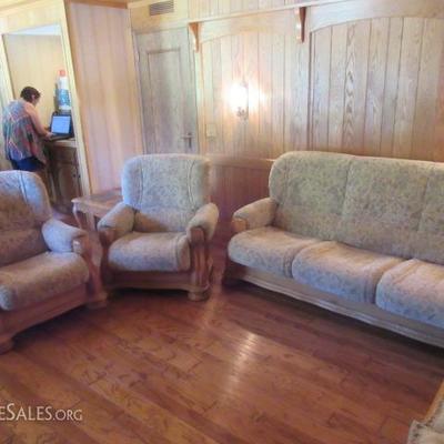 Gorgeous custom made and shipped from Belgium, solid Belgian oak back / side / footboards with tapestry fabric set: couch and 2 chairs -...