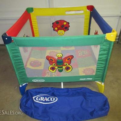 Graco Pack N Play, in great condition