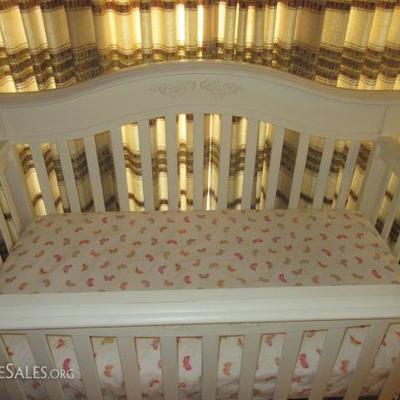 BRAND NEW baby crib and railings to expand into junior bed
