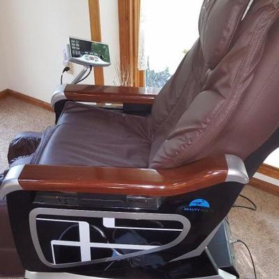 Commercial quality massage chair 